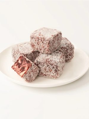 Red Velvet Cheesecake - Lamington
